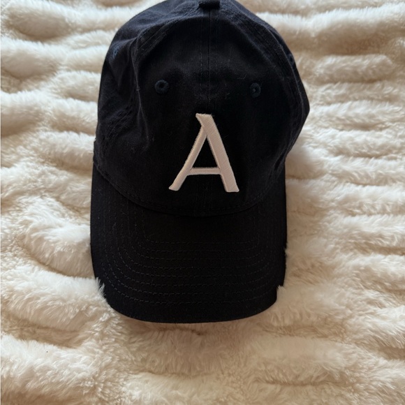New Era X Aritzia 59FIFTY Hat - Picture 1 of 3
